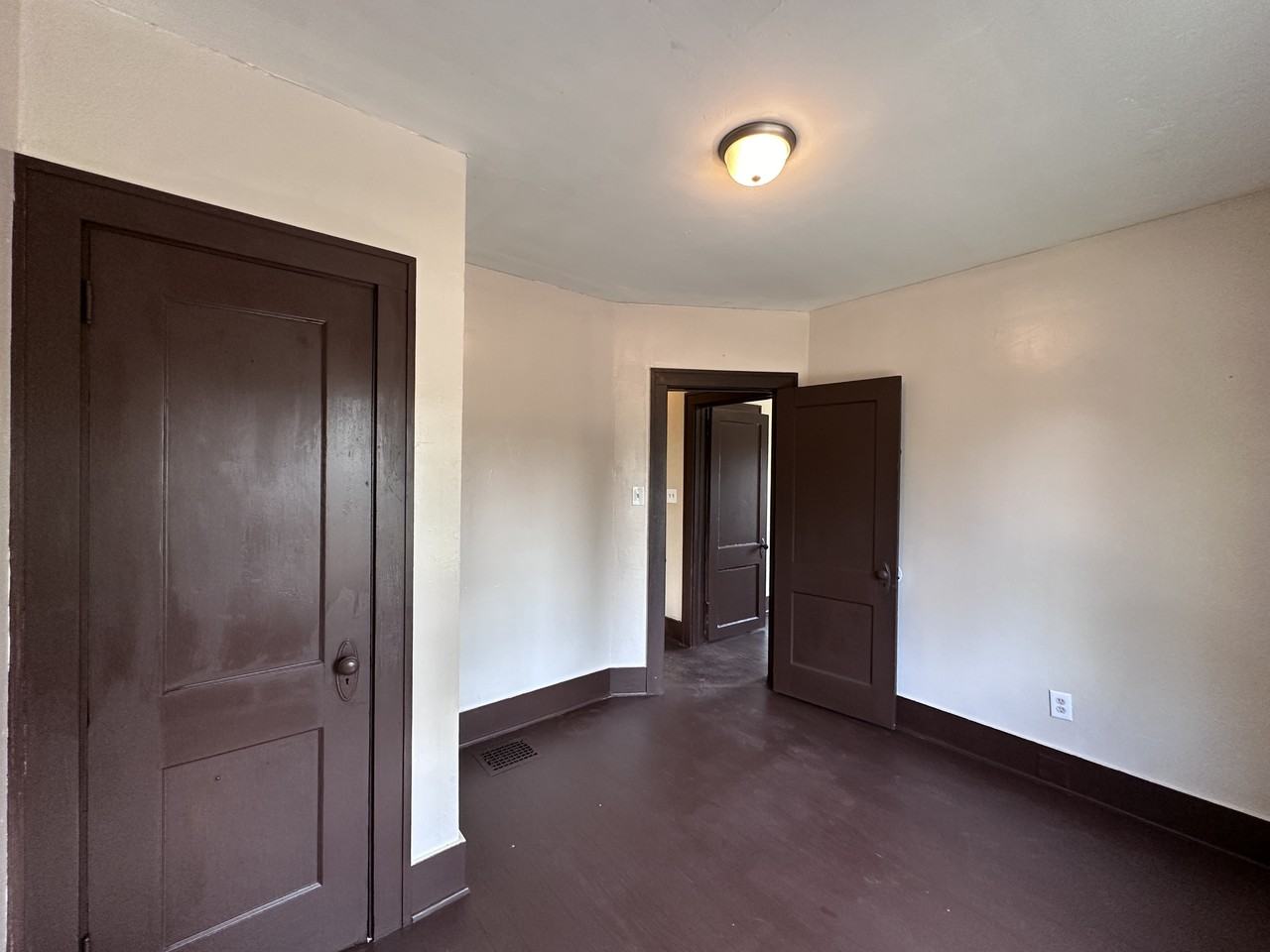 611 Raymond St #NA - Photo 5 of 13
