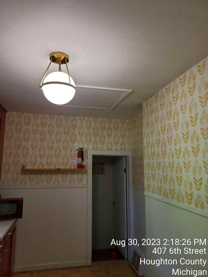 604 W Edwards Ave #NA - Photo 7 of 16