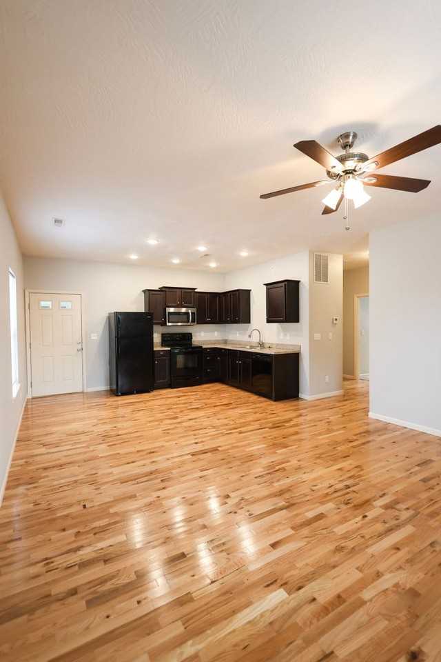 Cherry 1325 E - Photo 6 of 17