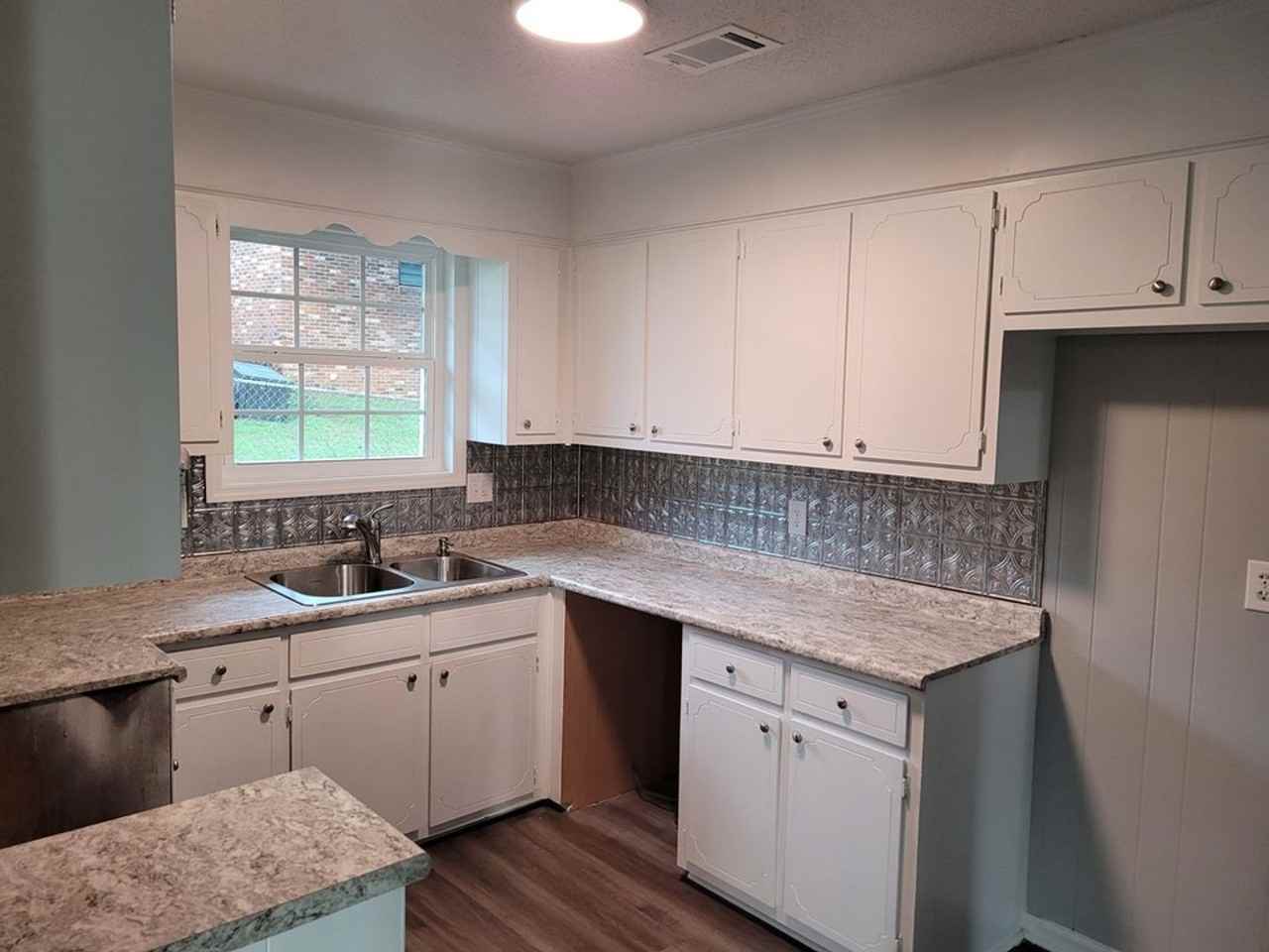 3504 Trudyshire Dr - Photo 5 of 14