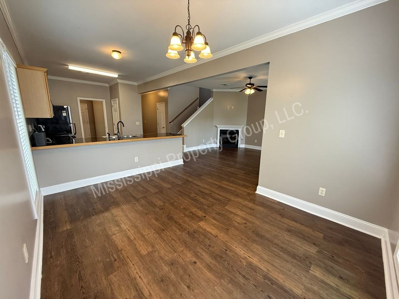 306 Shumard Cv - Photo 4 of 29
