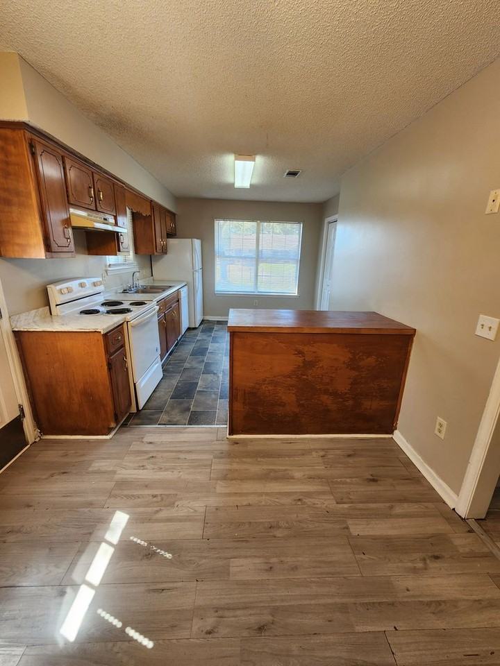 171 171 Sabreena Circle - Photo 6 of 22