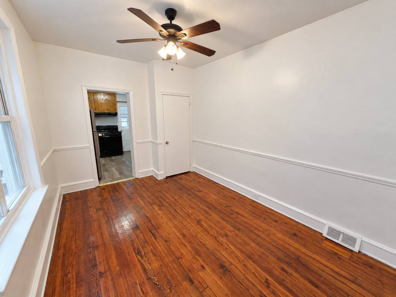 13 6th Ave - Photo 7 of 24