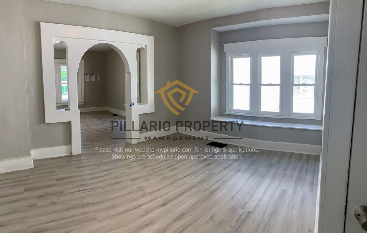 717 W 32nd St - Photo 6 of 31