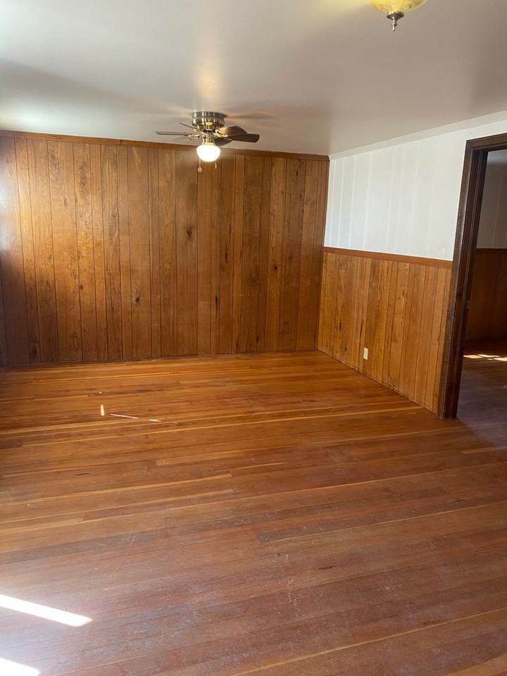 238 Miller Ln - Photo 3 of 6