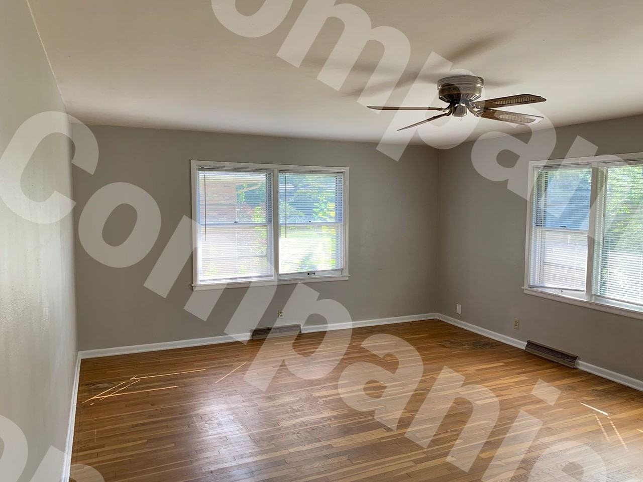 1003 E Mumford Dr - Photo 3 of 24