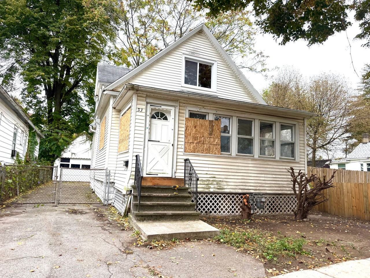 53 Ernst St - Photo 2 of 50