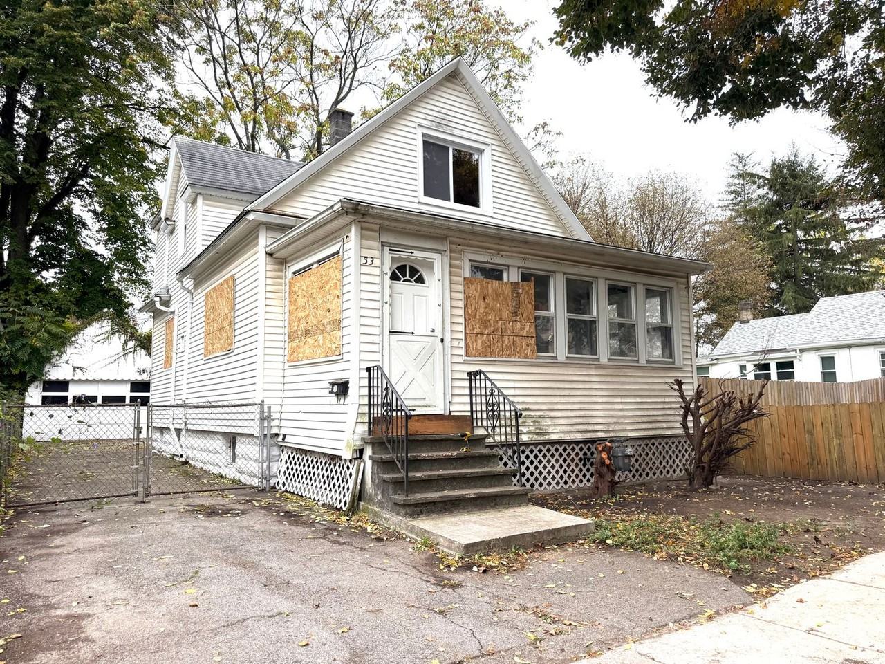 53 Ernst St - Photo 3 of 50