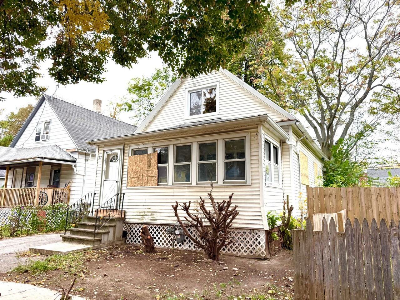 53 Ernst St - Photo 4 of 50