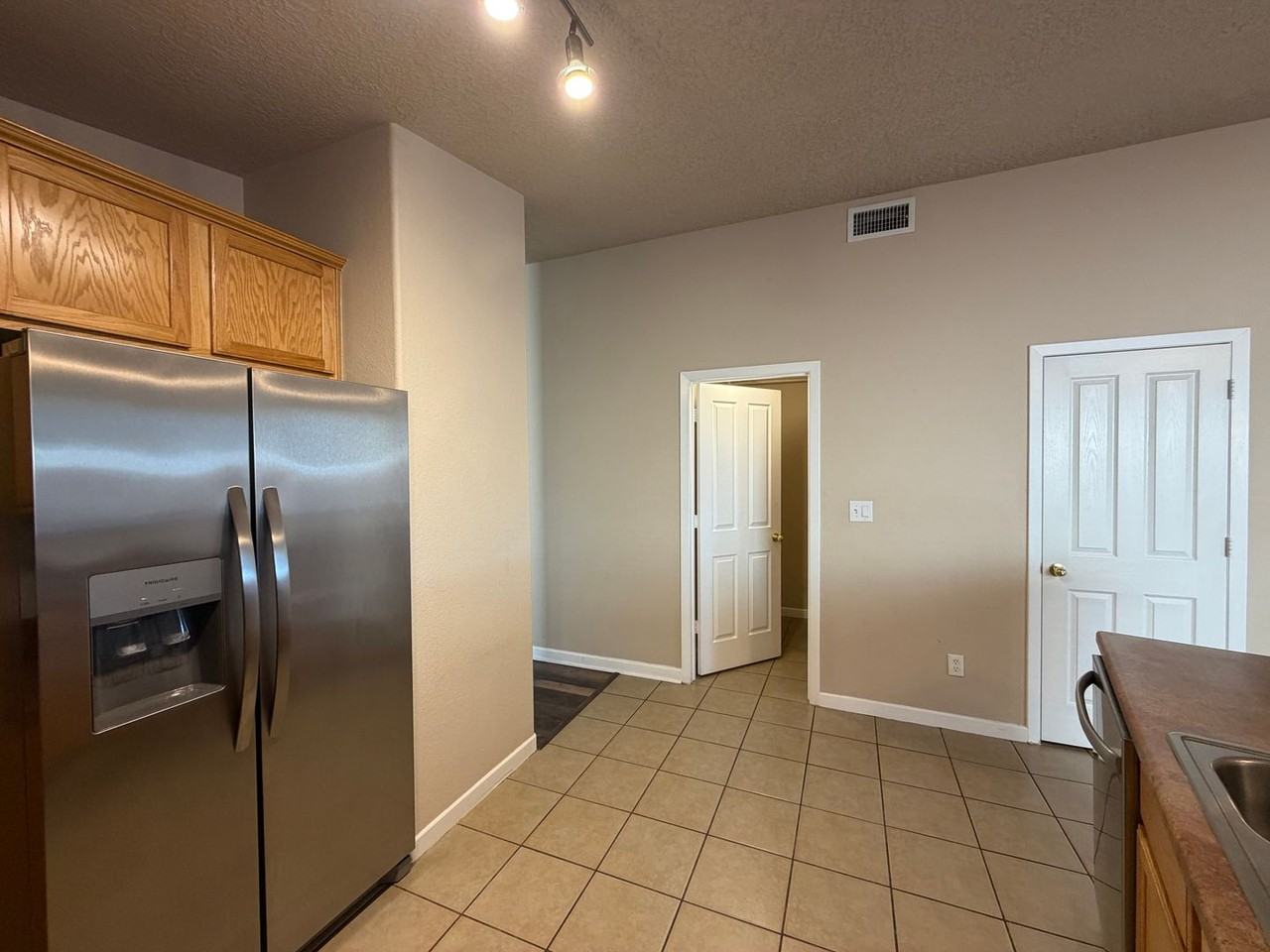 1548 Reynosa Loop Se - Photo 7 of 32