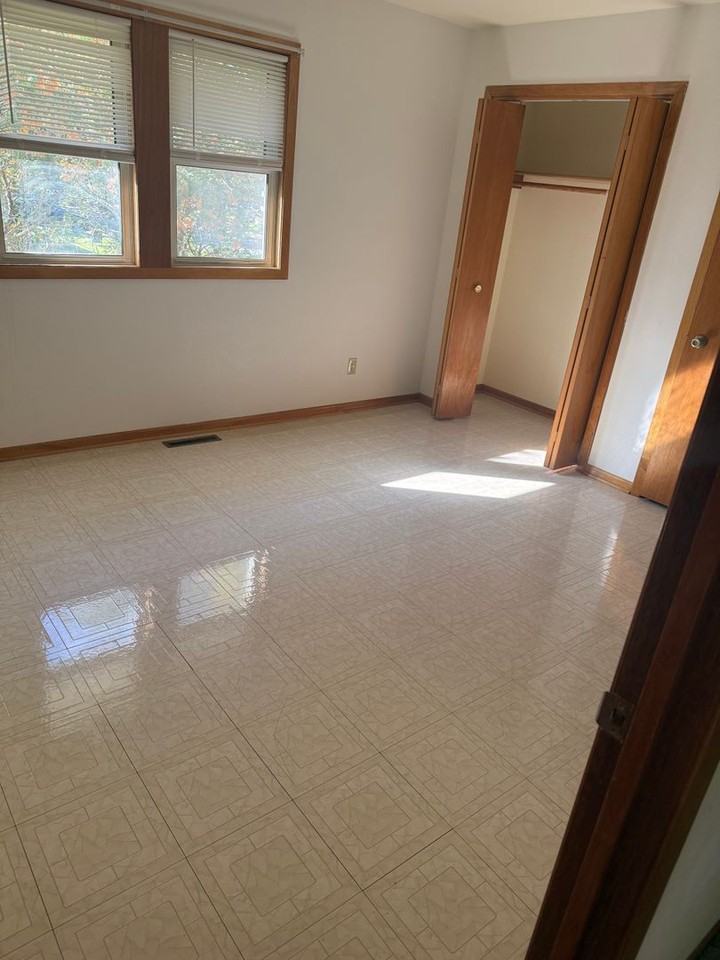 428 Commonwealth Dr - Photo 6 of 8