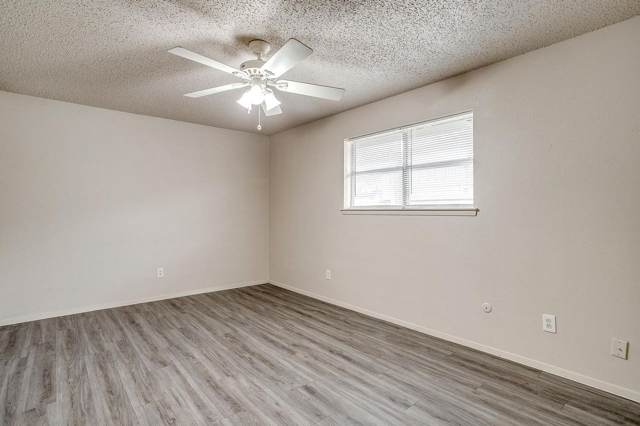 1626 Crestridge Dr - Photo 7 of 12