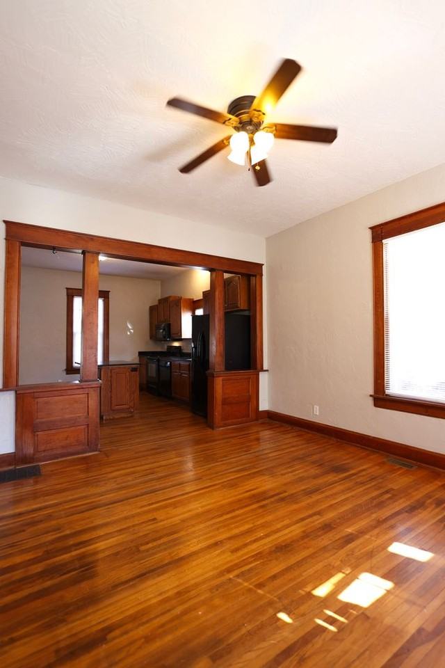 1037 W State St - Photo 2 of 18