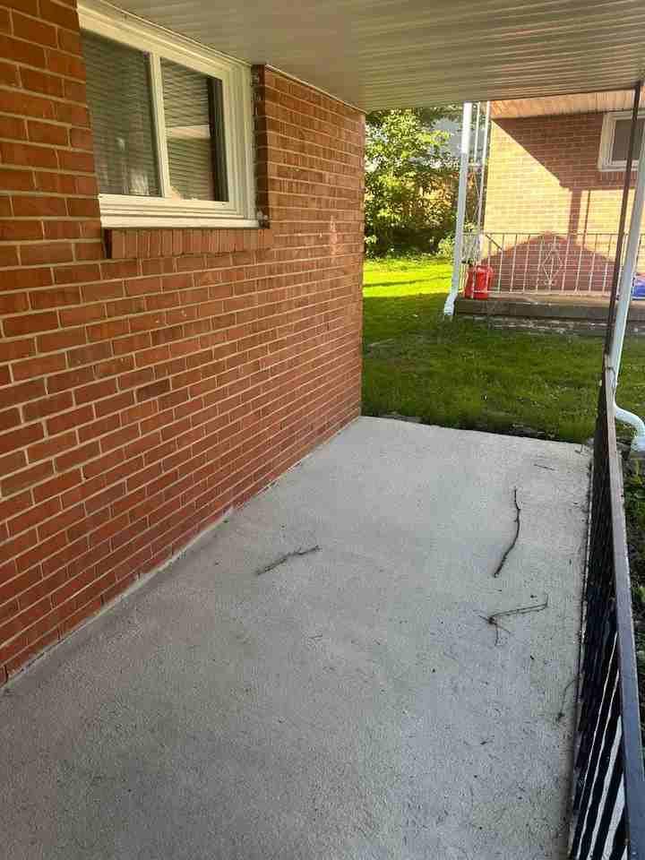 2325 E Midlothian Blvd - Photo 3 of 15