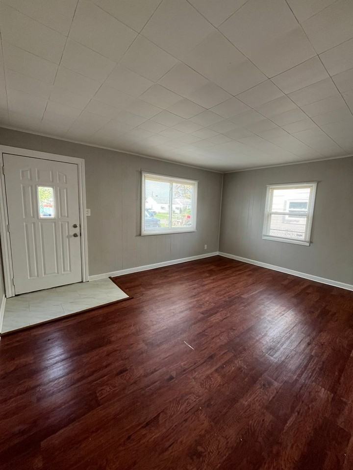 2680 Homecroft Dr - Photo 6 of 14