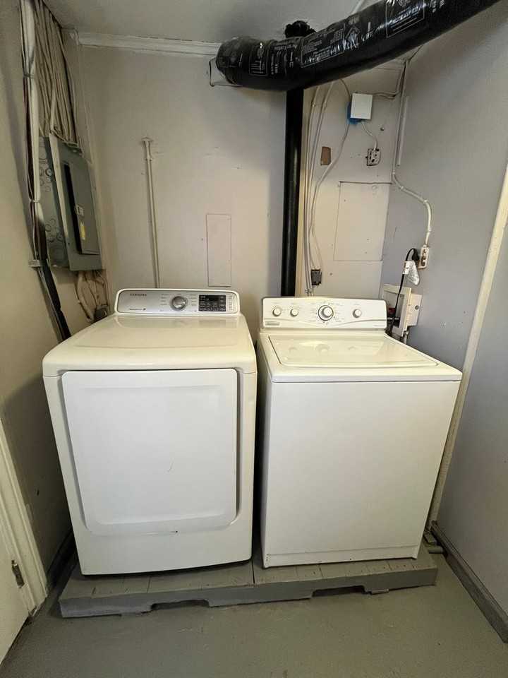 2680 Homecroft Dr - Photo 7 of 14