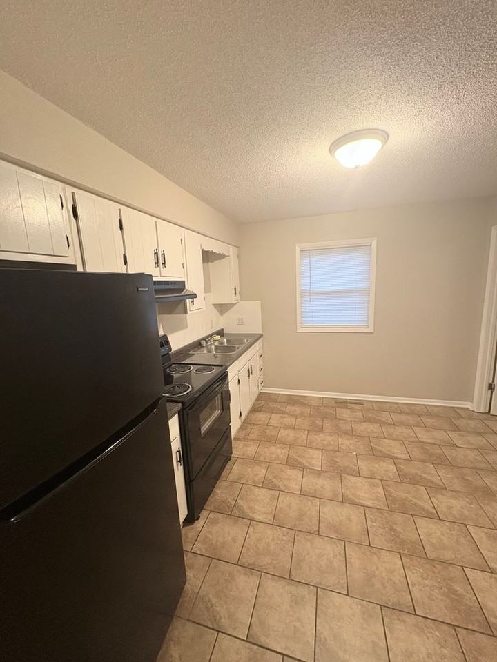 1324 S Estate Ave - Photo 4 of 7