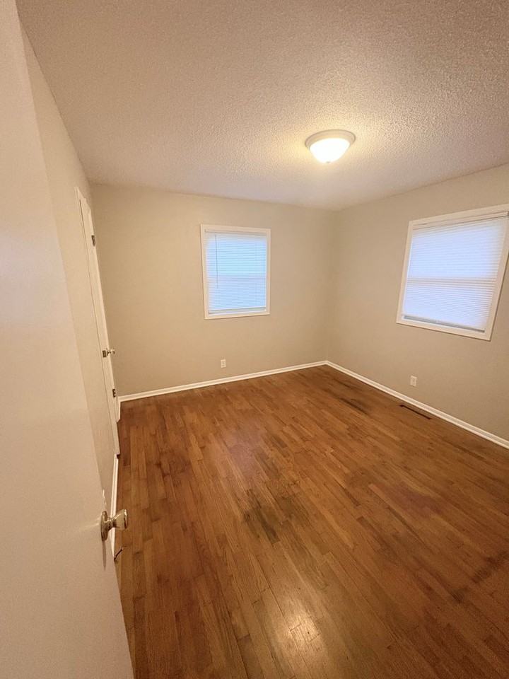 1324 S Estate Ave - Photo 6 of 7