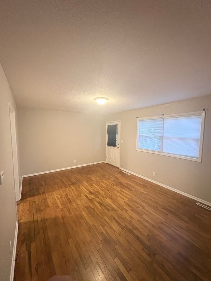 1324 S Estate Ave - Photo 7 of 7