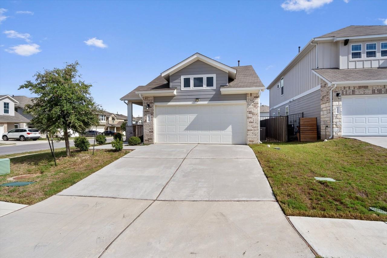 6400 Rafferty Ln - Photo 2 of 30