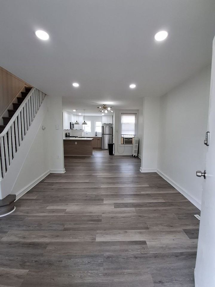 7710 Temple Rd - Photo 3 of 29