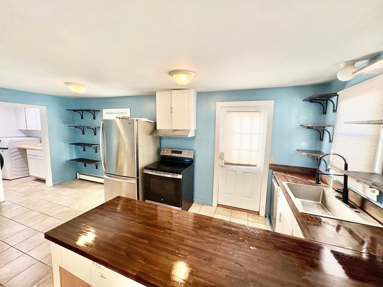 192 Shady Valley Rd - Photo 3 of 17