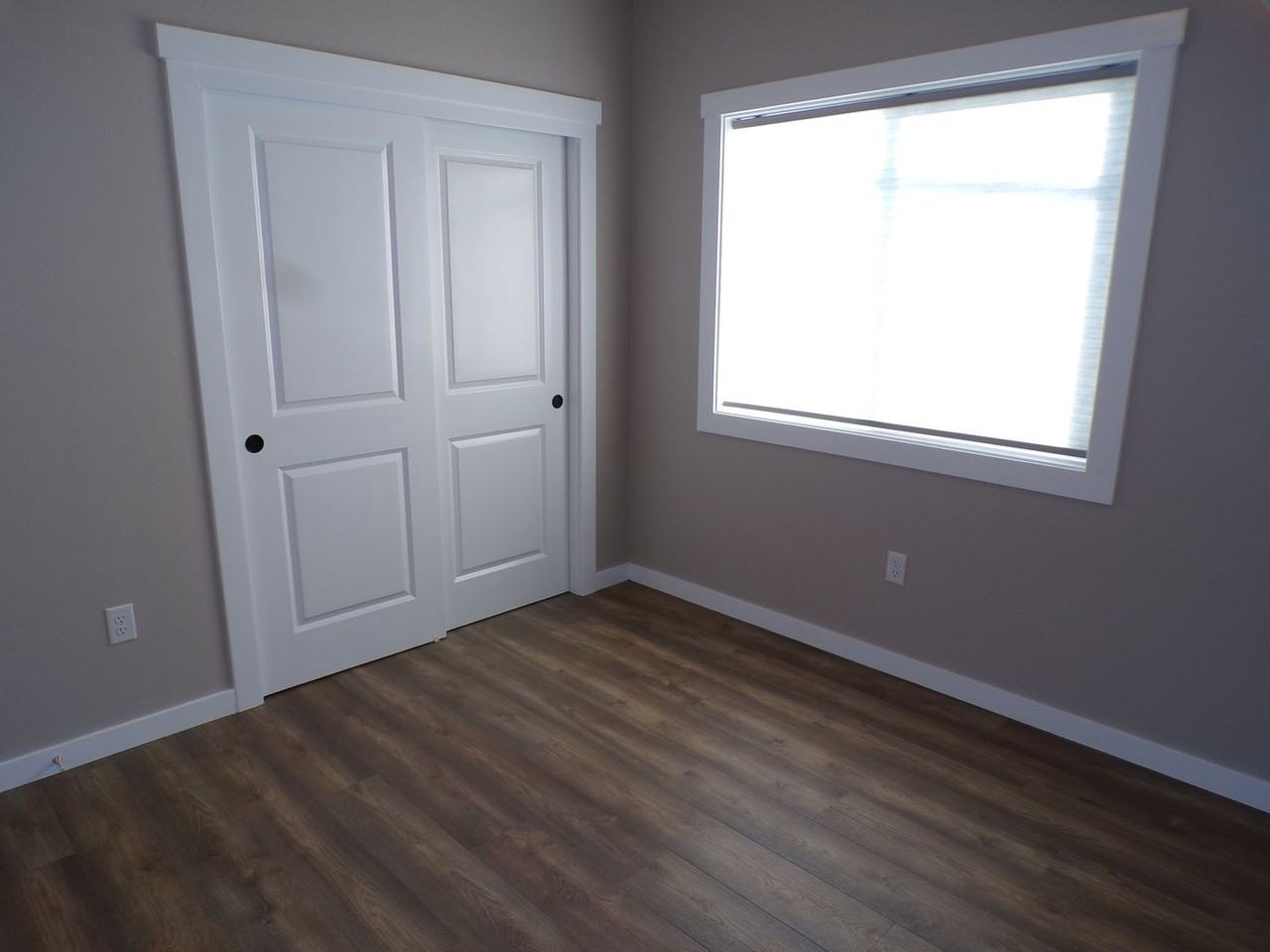 126 Lorraine Ave - Photo 7 of 16