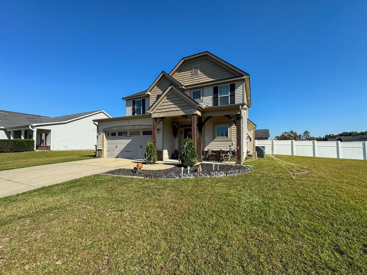 287 Stockbridge Dr - Photo 2 of 30
