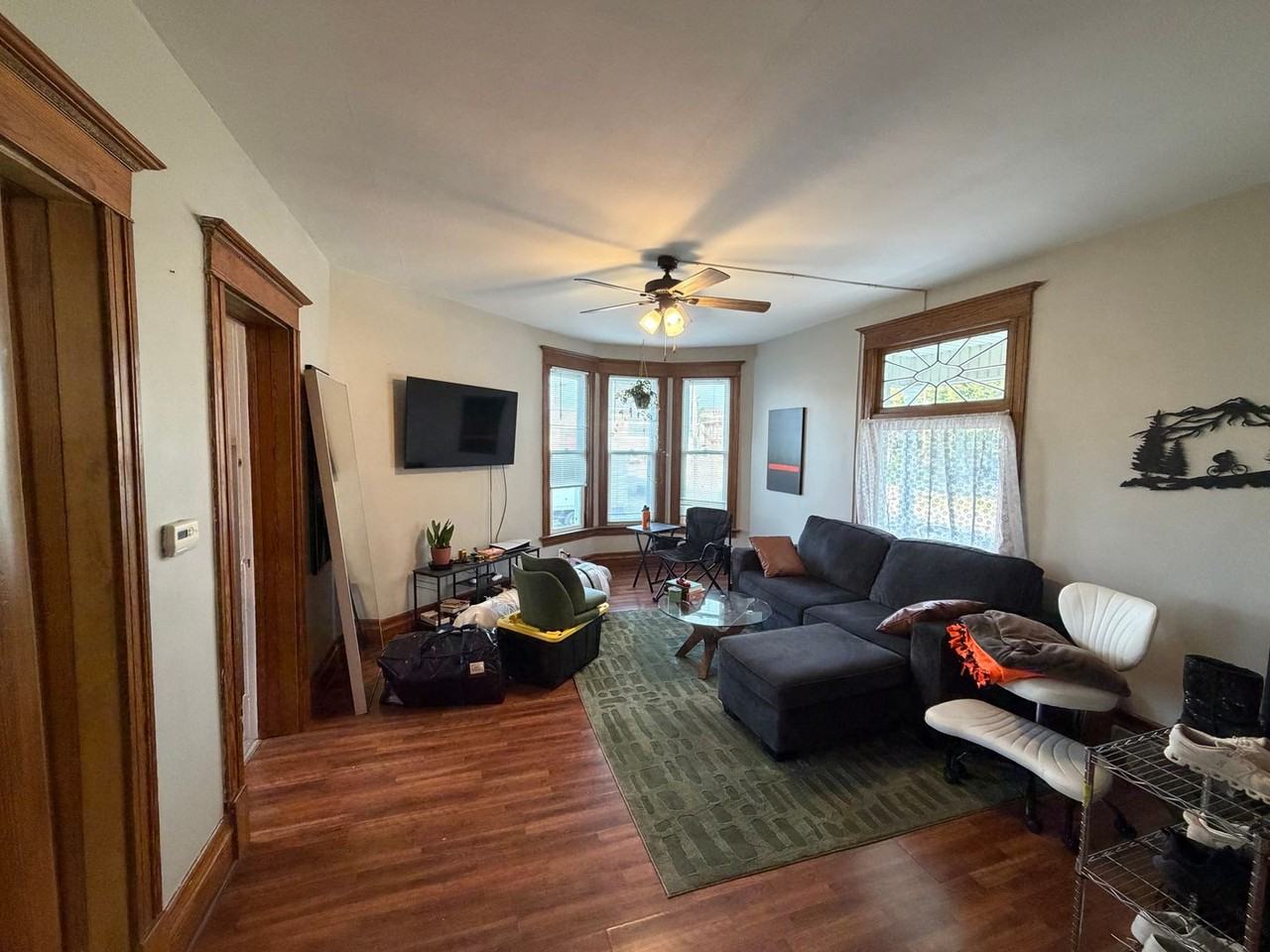401 Douglas St - Photo 3 of 9