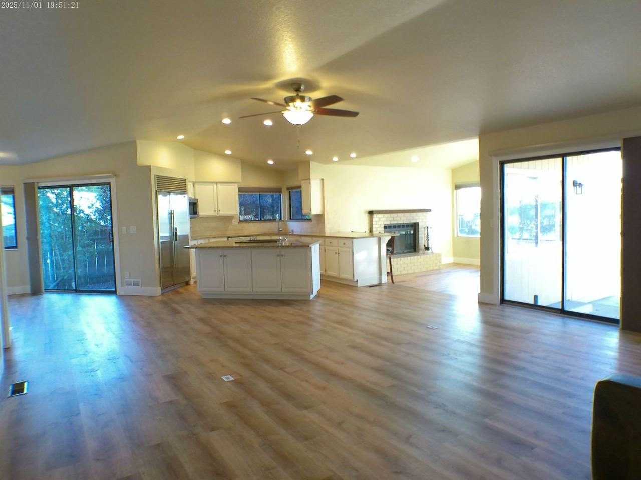 5360 Coit Dr - Photo 2 of 23