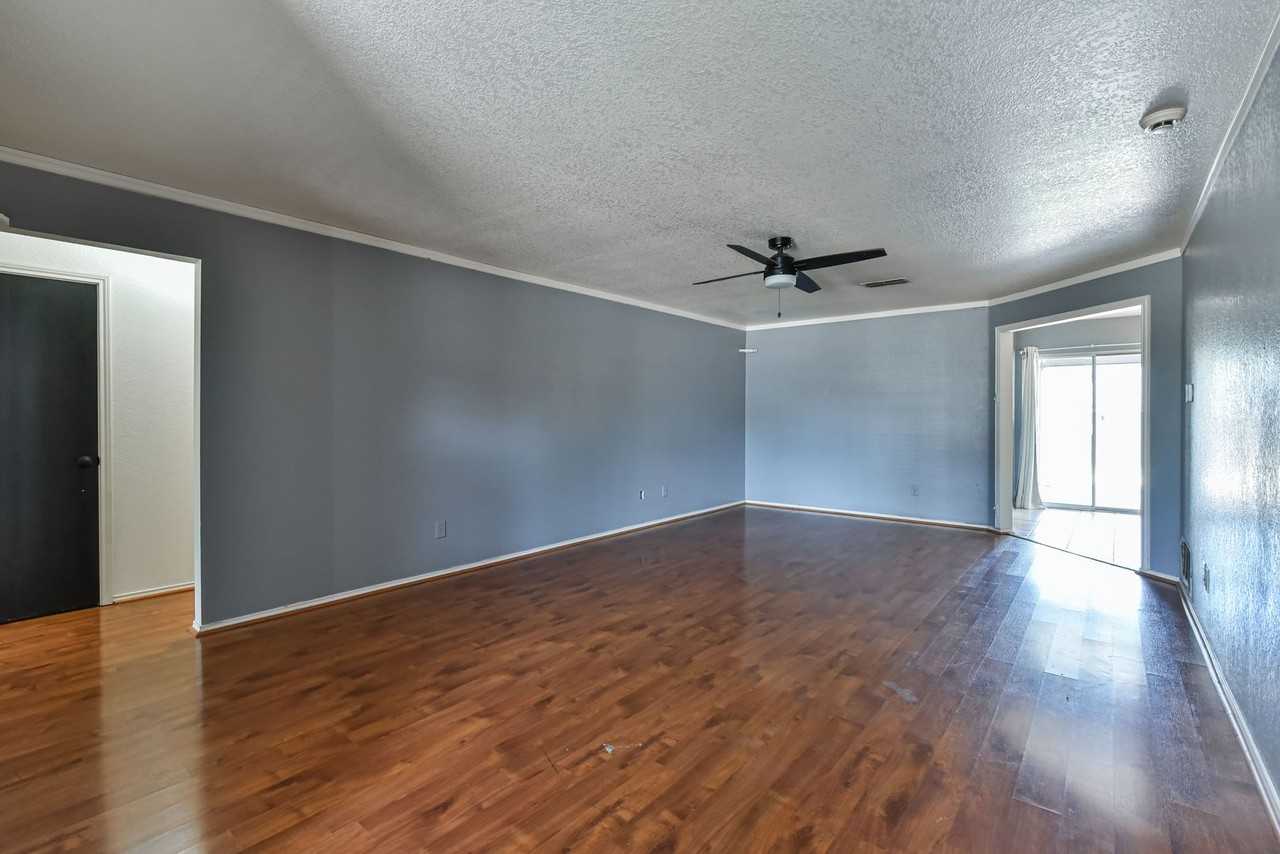 Blueduck Dr - Photo 5 of 33