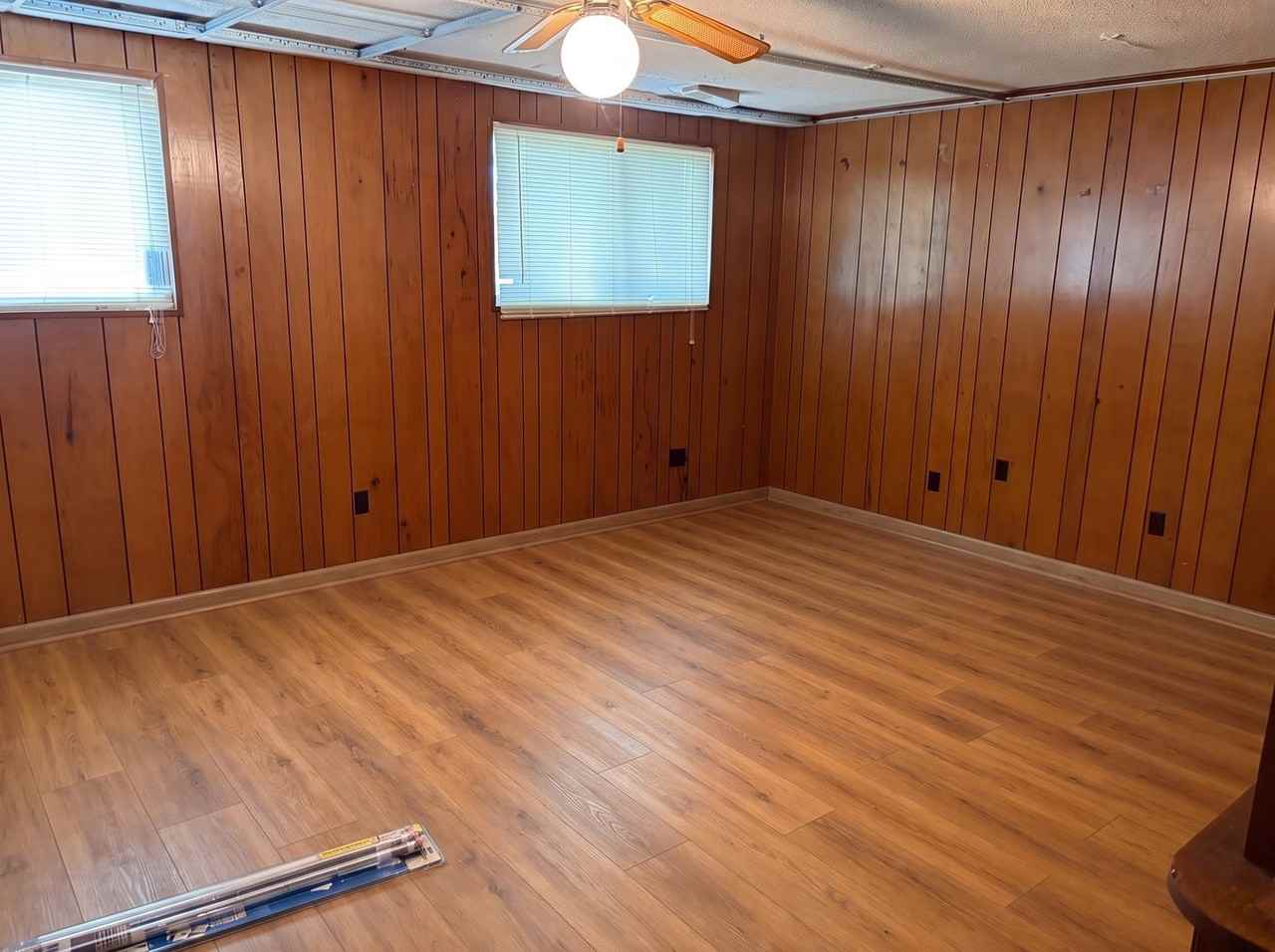 3285 Beechmont St - Photo 2 of 11