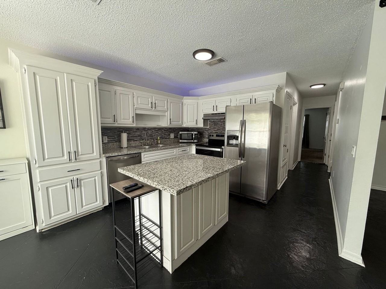 6955 Weatherwood Dr - Photo 5 of 22