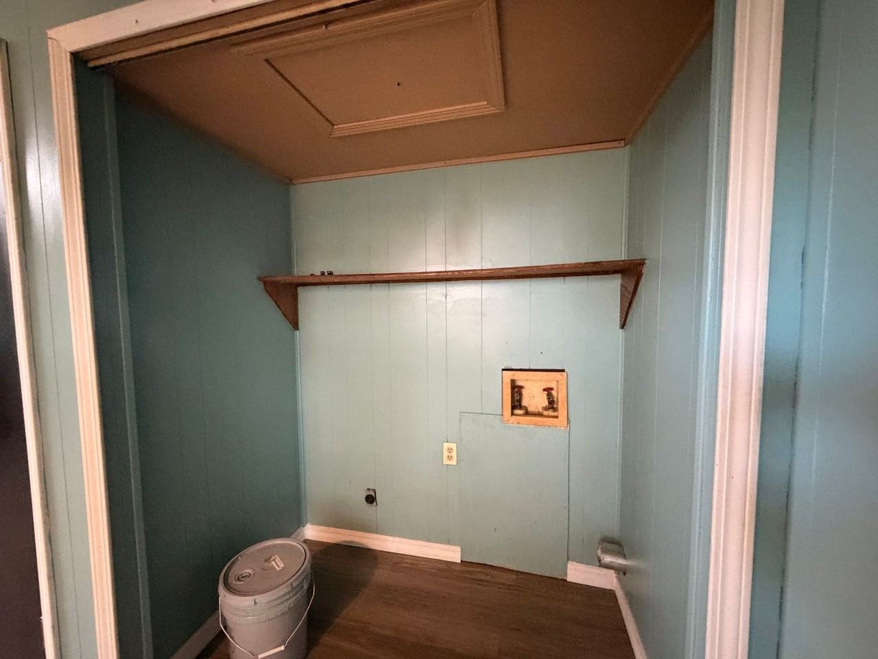 205 Christiana St - Photo 5 of 10