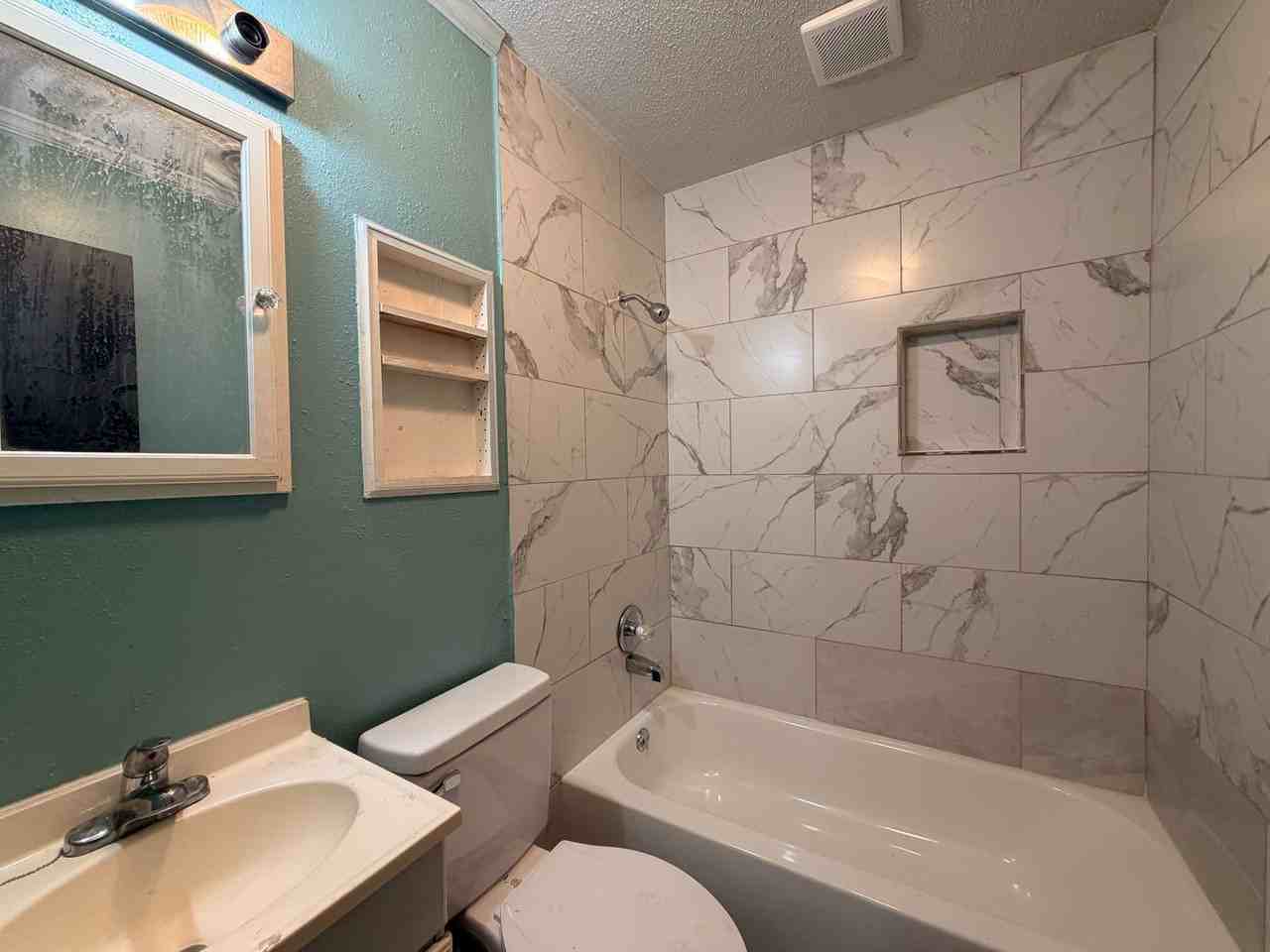 205 Christiana St - Photo 7 of 10