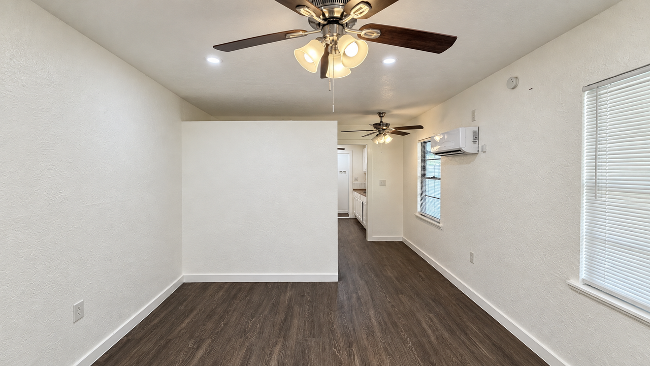Benita St #246 - Photo 5 of 19