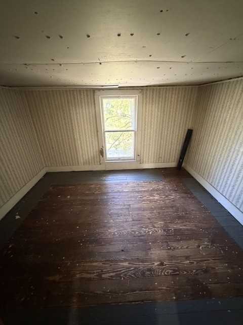 127 Floral Ave #1 - Photo 7 of 12