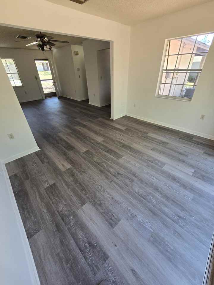 2259 W Menores Dr #1 - Photo 2 of 9