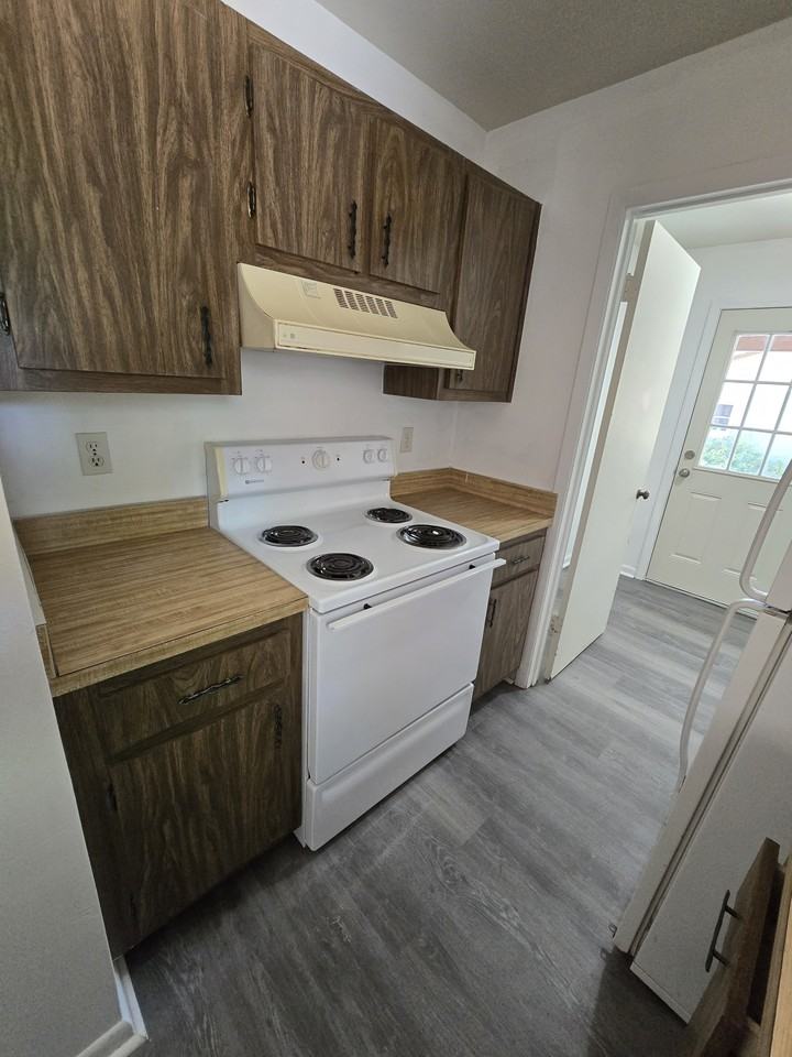 2259 W Menores Dr #1 - Photo 6 of 9