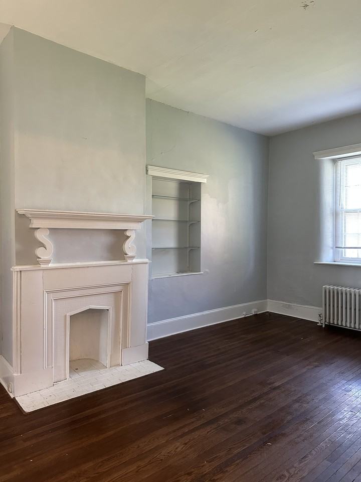 93 Chase Ave #1 - Photo 4 of 9