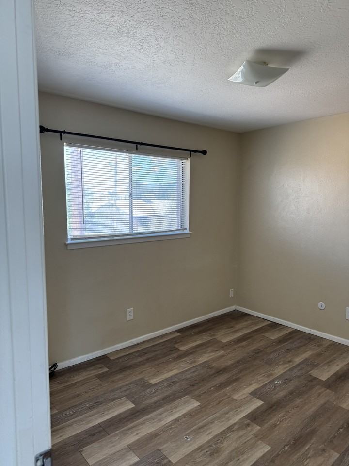3213 Alta Monte Ave Ne #3 - Photo 6 of 14