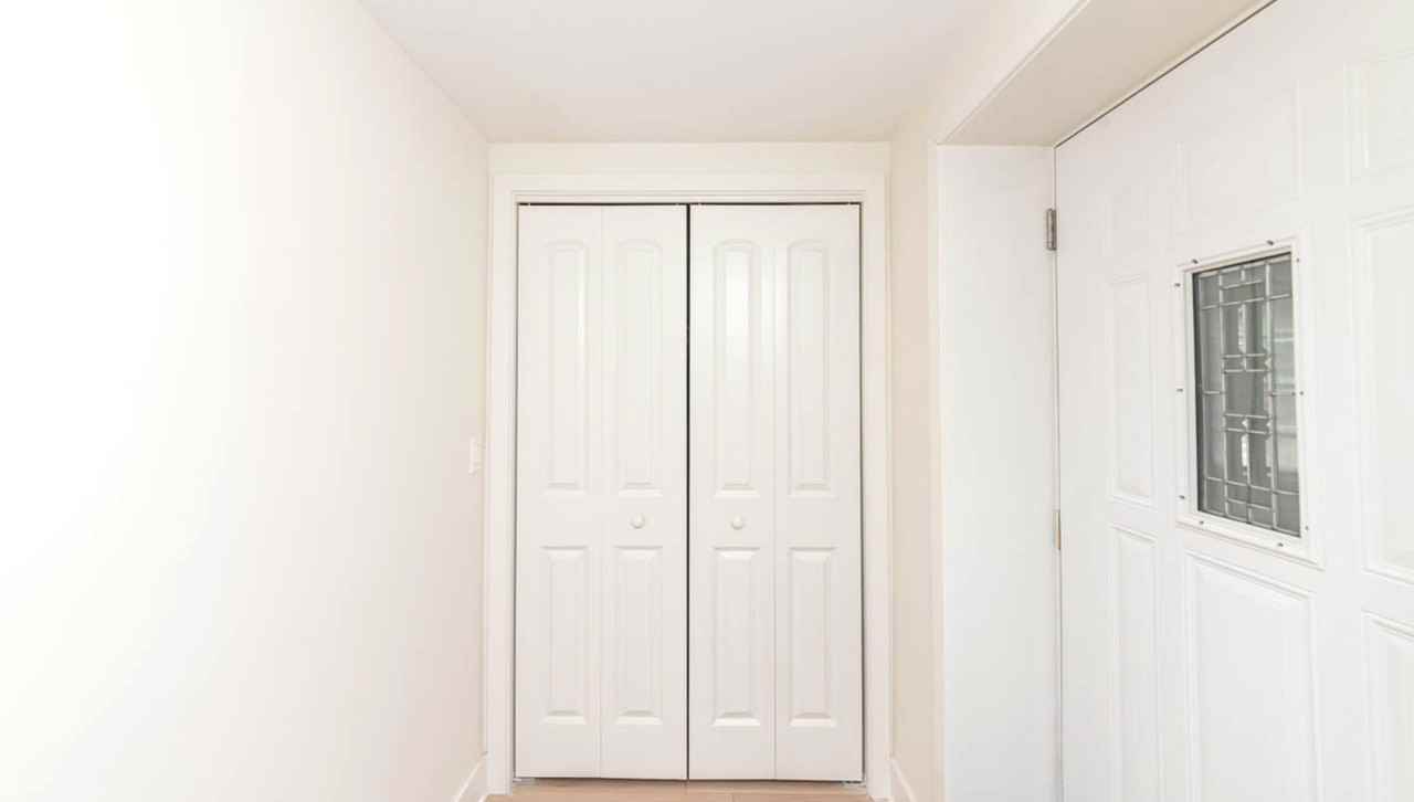 2825 N Rockwell St #G - Photo 5 of 16