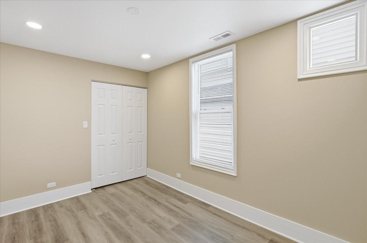 2939 N Hamlin Ave #2 - Photo 5 of 14