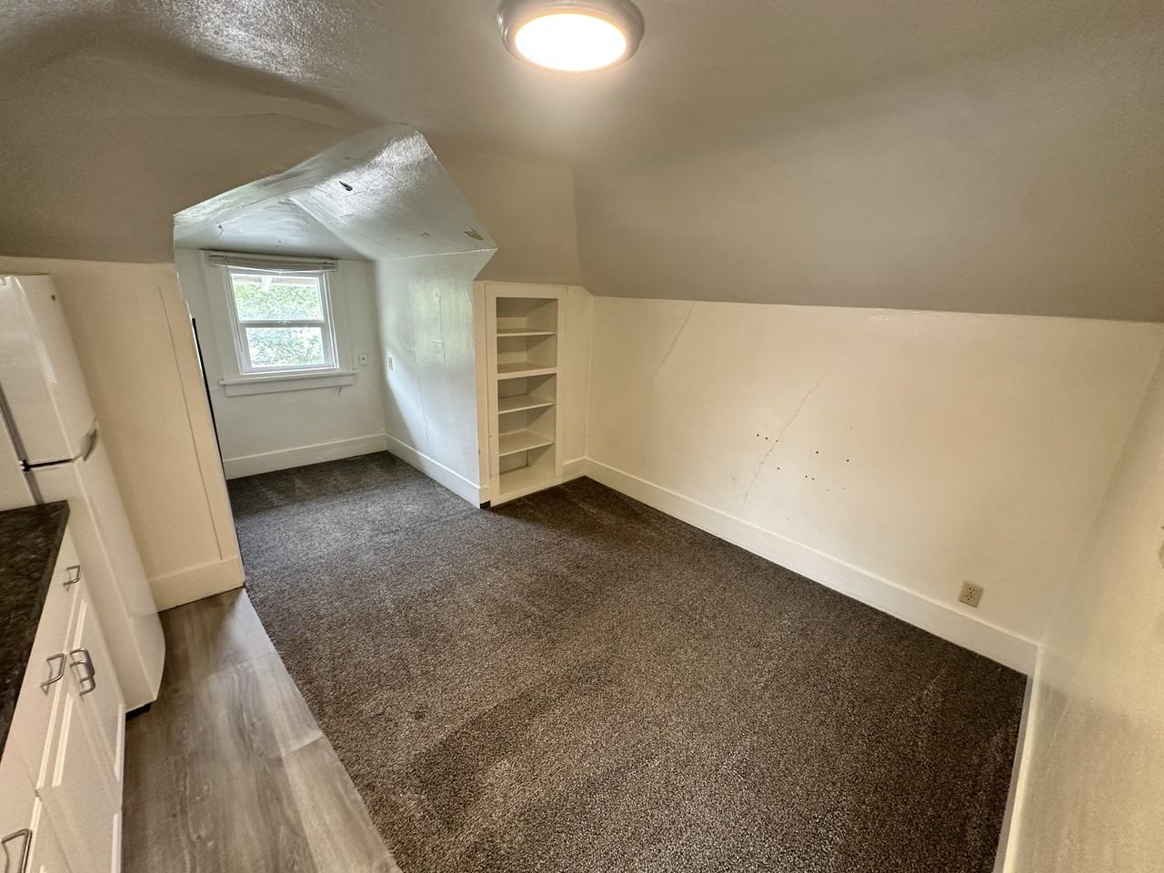 813 3rd Ave #C - Photo 2 of 7
