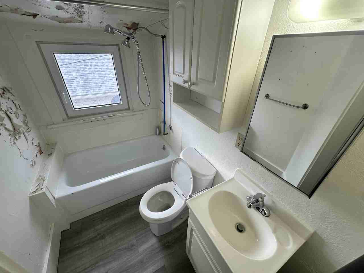 813 3rd Ave #C - Photo 4 of 7