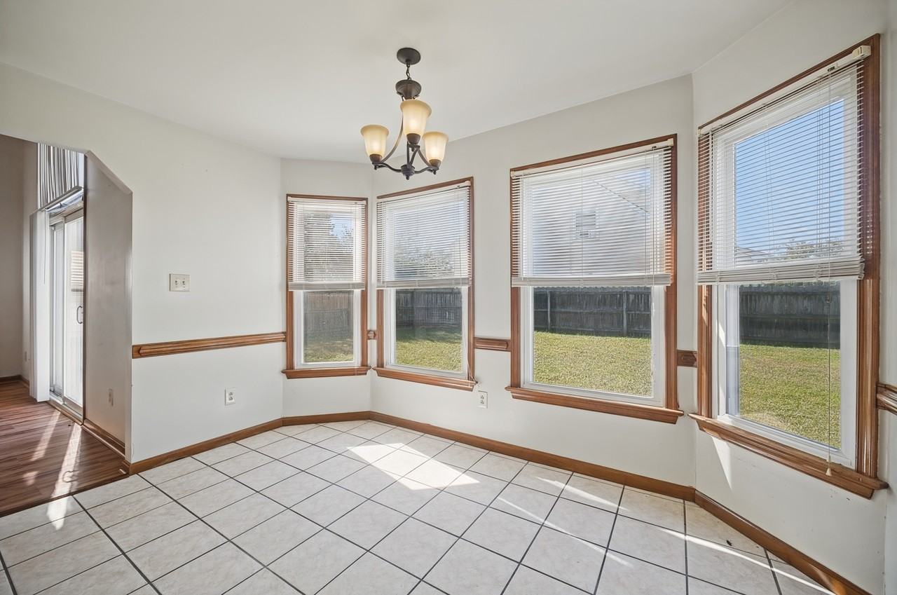 3221 Winterberry Ct #1 - Photo 3 of 30