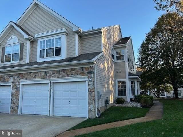 8408 Normandy Dr - Photo 2 of 21