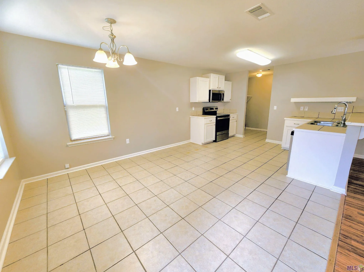 1317 Glenbrook Dr #1 - Photo 3 of 14
