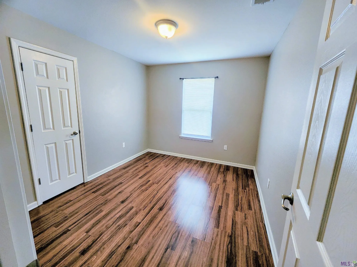 1317 Glenbrook Dr #1 - Photo 6 of 14