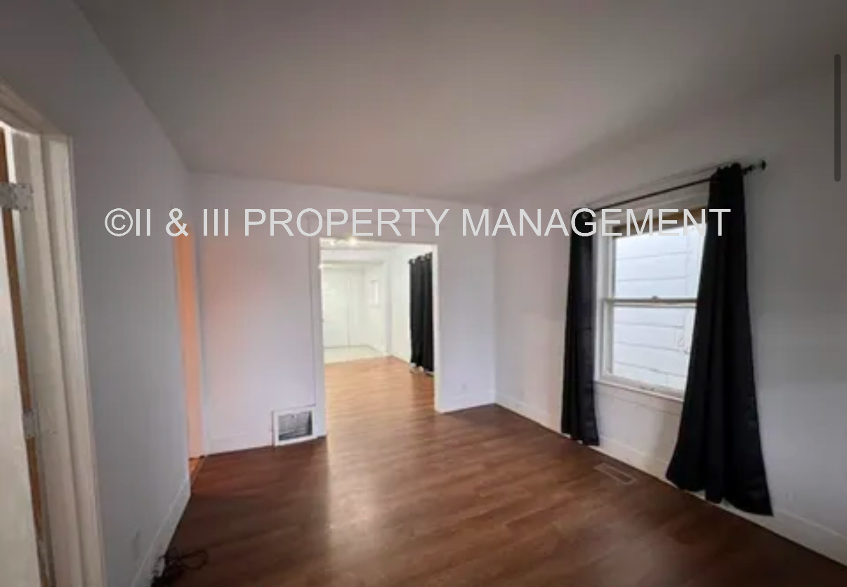 1252 Orville Ave #1 - Photo 3 of 18